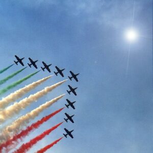 “Bisogna che la Repubblica sia giusta e incorrotta, forte e umana: forte con tut...